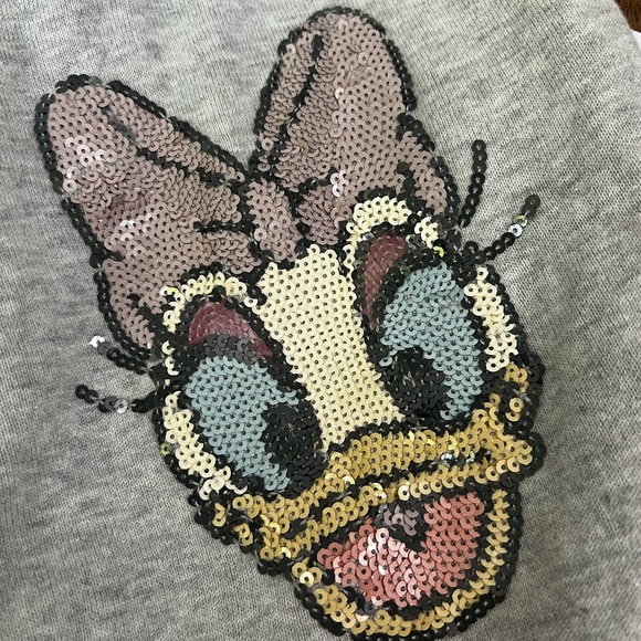 Disney Gray Sequin Daisy Duck Kids Top - Picture 2 of 4